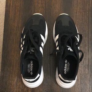 Women’s Adidas I-5923